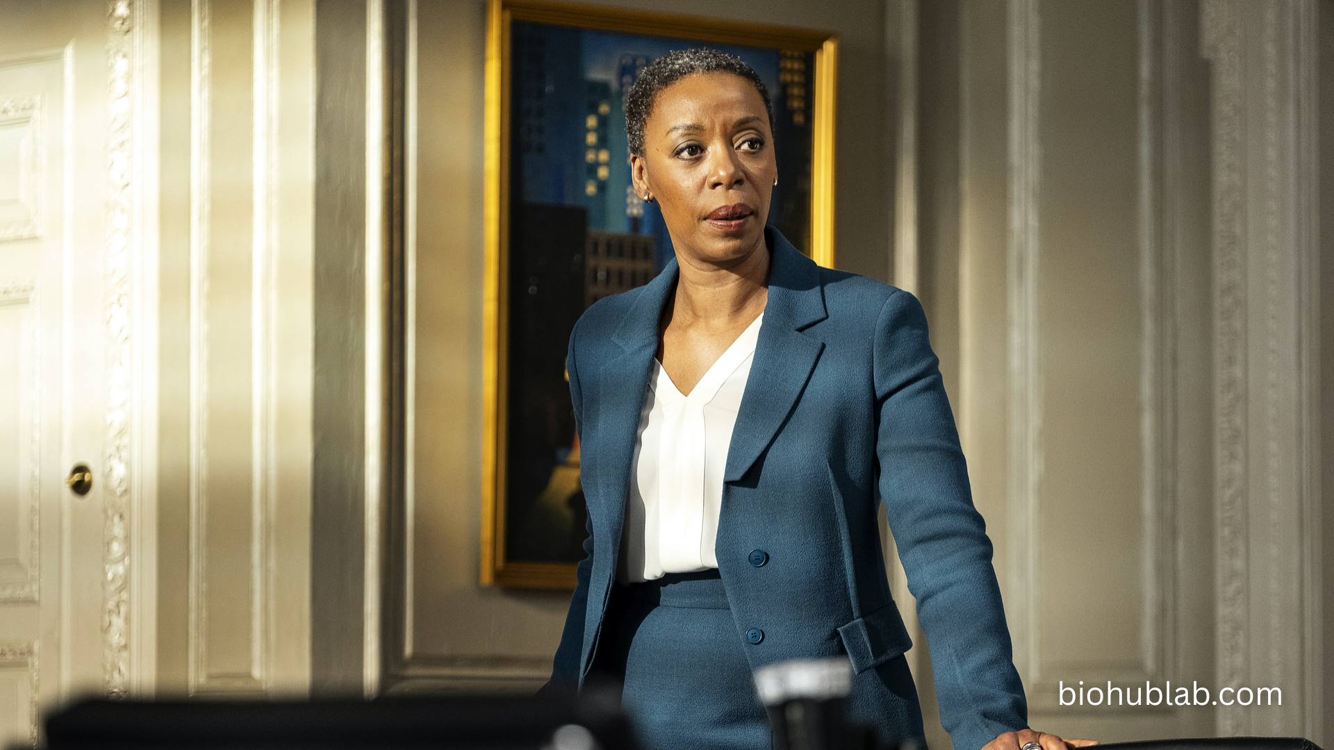 Noma Dumezweni: Age, Net Worth, Family, Career ,height and weight 2025