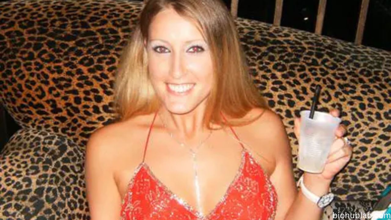 Amanda Logue