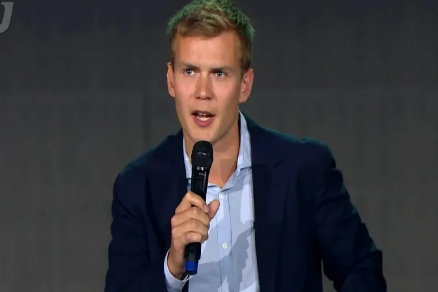 george farmer net worth