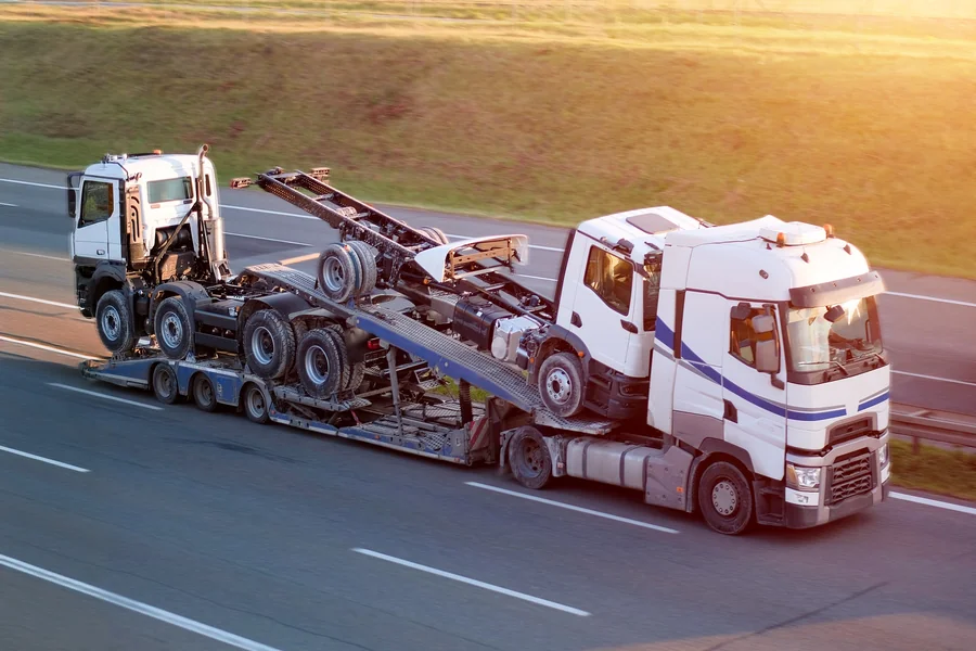 What Heavy Duty Towing Services Cover and When You Might Need Them